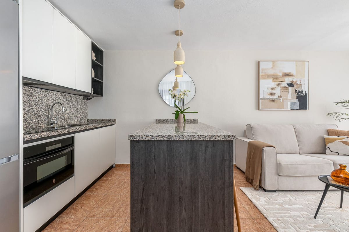 1-slaapkamer penthouse in La Duquesa met zeezicht en toeristische licentie in La Duquesa - foto 11