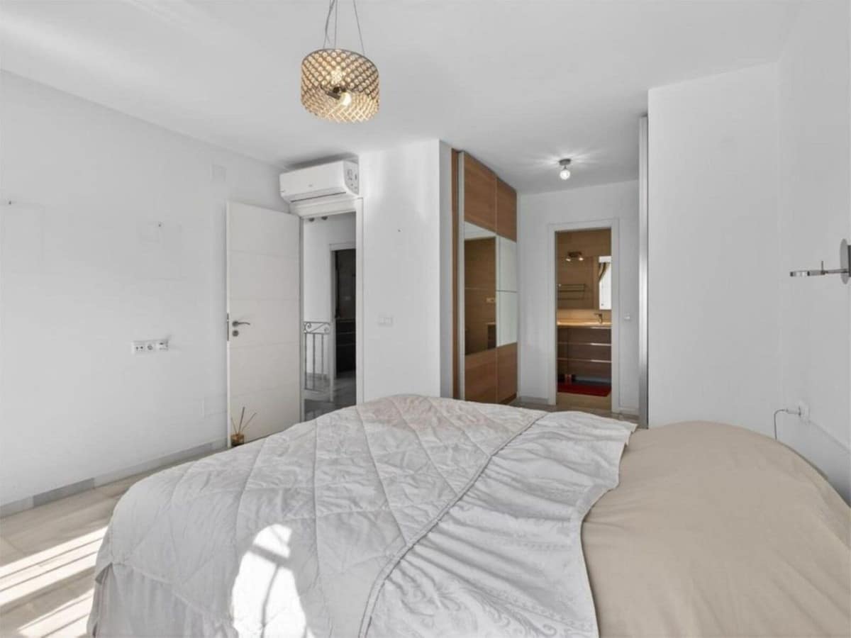 3-slaapkamer tussenwoning in Calahonda, Málaga in Calahonda - foto 12