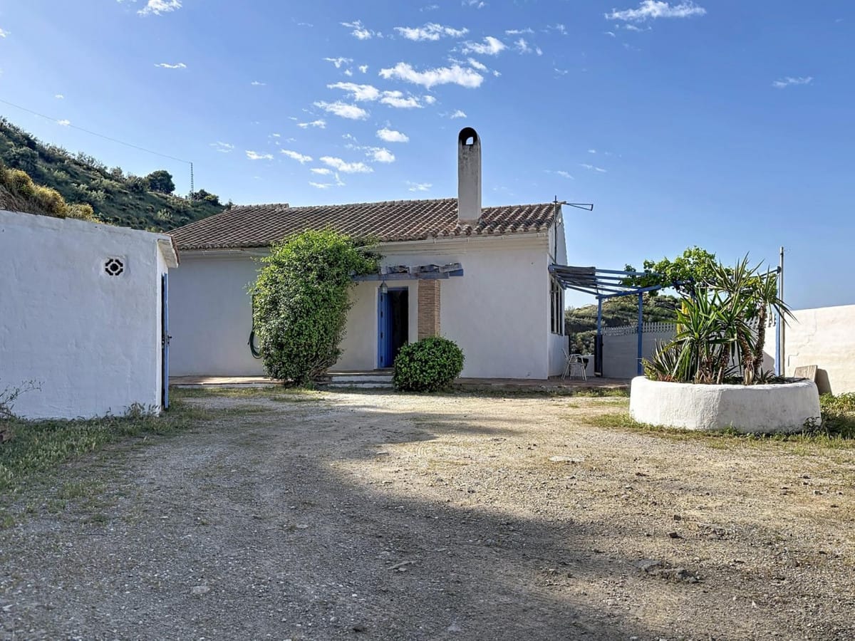 Finca met 4 slaapkamers in Canillas de Aceituno in Canillas de Aceituno - foto 4