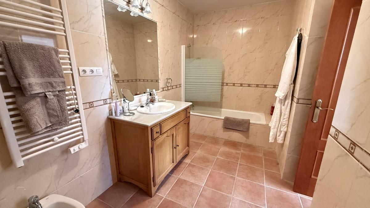 Finca met 4 slaapkamers in Álora in Alora - foto 19