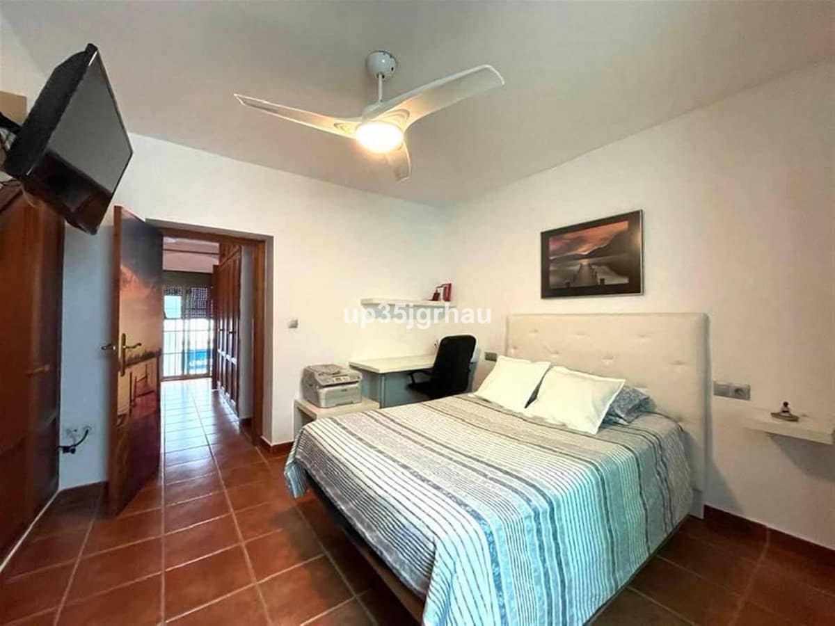 4-slaapkamerwoning in Estepona in Estepona - foto 12