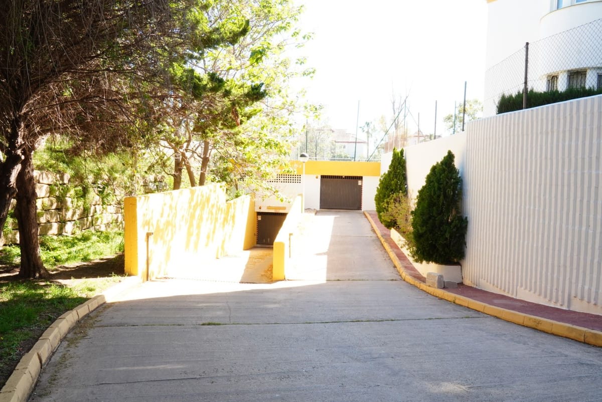 1 bedroom Apartment in Torrequebrada in Torrequebrada - foto 8