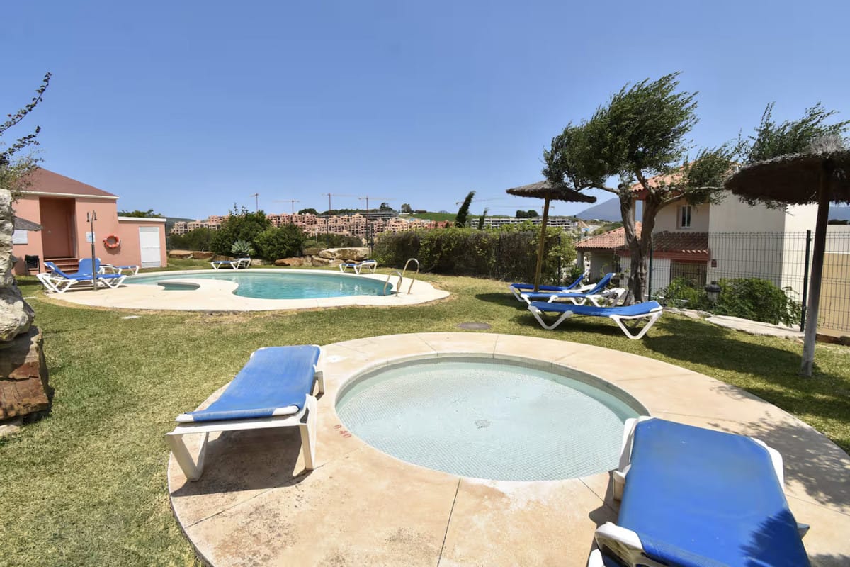 Appartement met 3 slaapkamers in La Duquesa in La Duquesa - foto 17