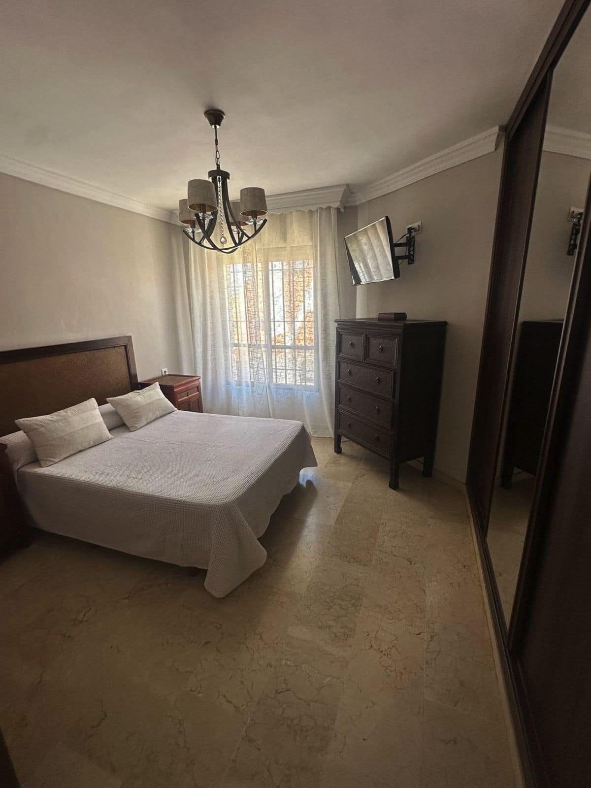 4-slaapkamer stadswoning met privégarage in Estepona – Las Mesas in Estepona - foto 13
