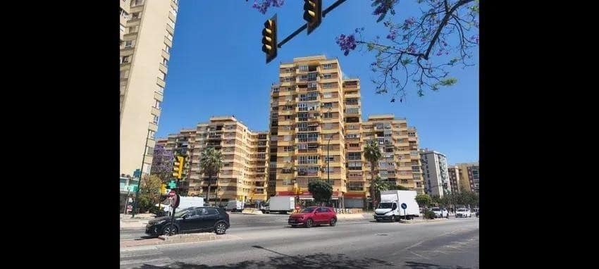 Appartement met 3 slaapkamers in Málaga in Málaga - foto 11