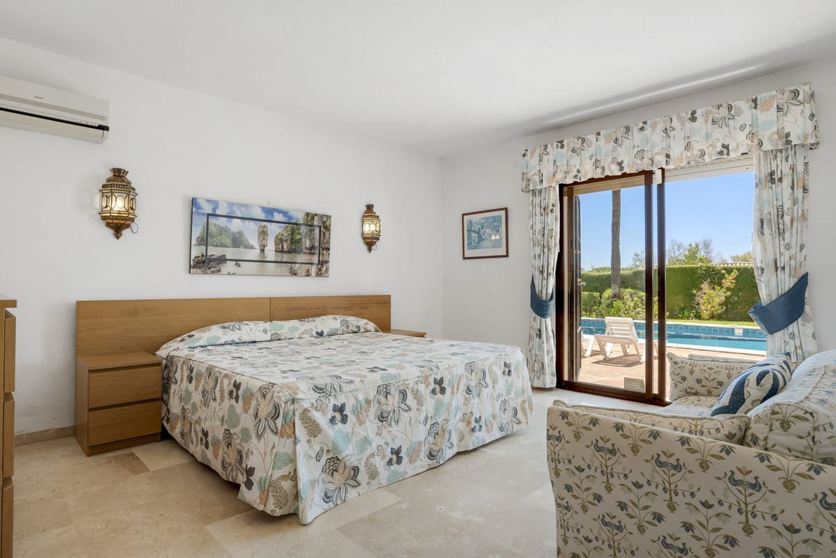 Villa met 4 slaapkamers in Las Chapas in Las Chapas - foto 9