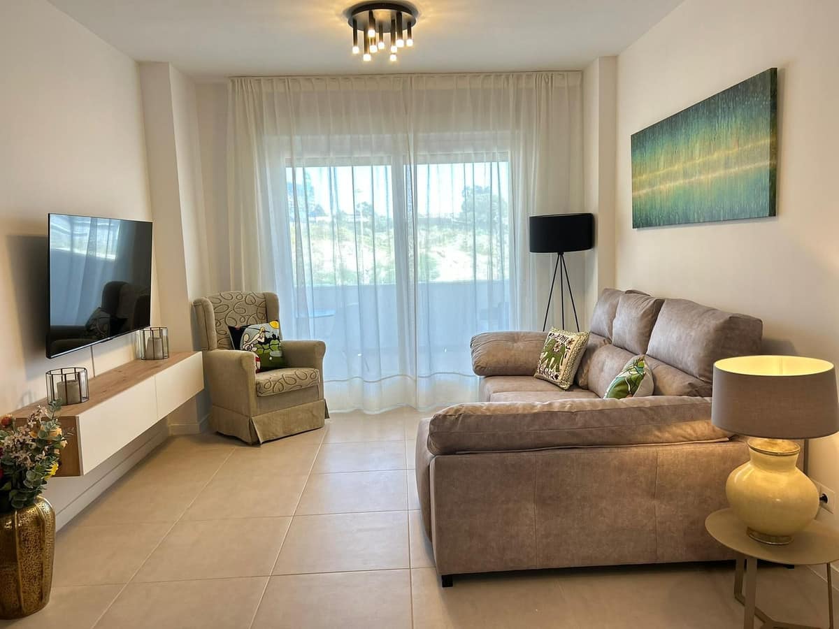 2-slaapkamer appartement in Estepona met privé terras en tuin in Estepona - foto 3