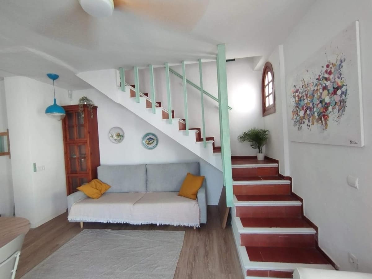 Semi-vrijstaand huis (2 slaapkamers) in hart van Estepona in Estepona - foto 3