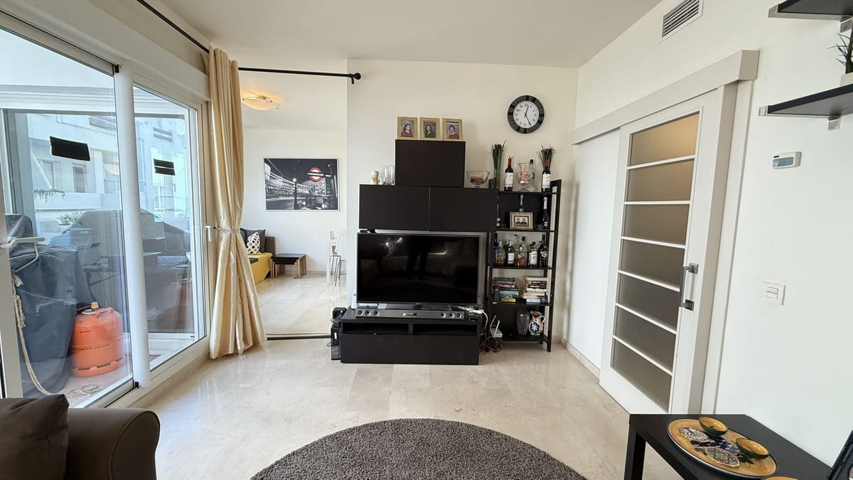 Ruim 4-slaapkamer duplex naast golfbaan in Estepona in Estepona - foto 5