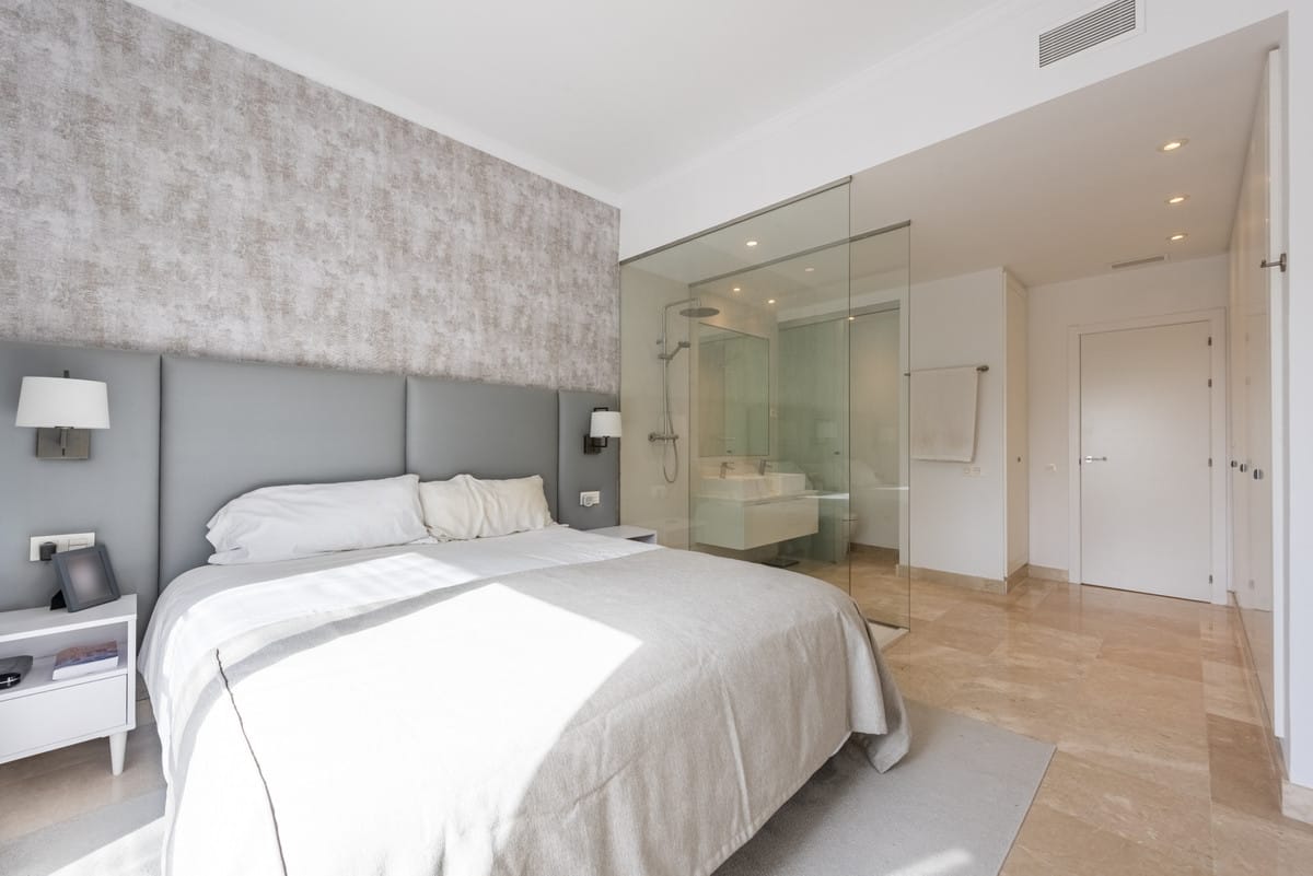 2 bedroom Apartment in Benahavís in Benahavís - foto 13