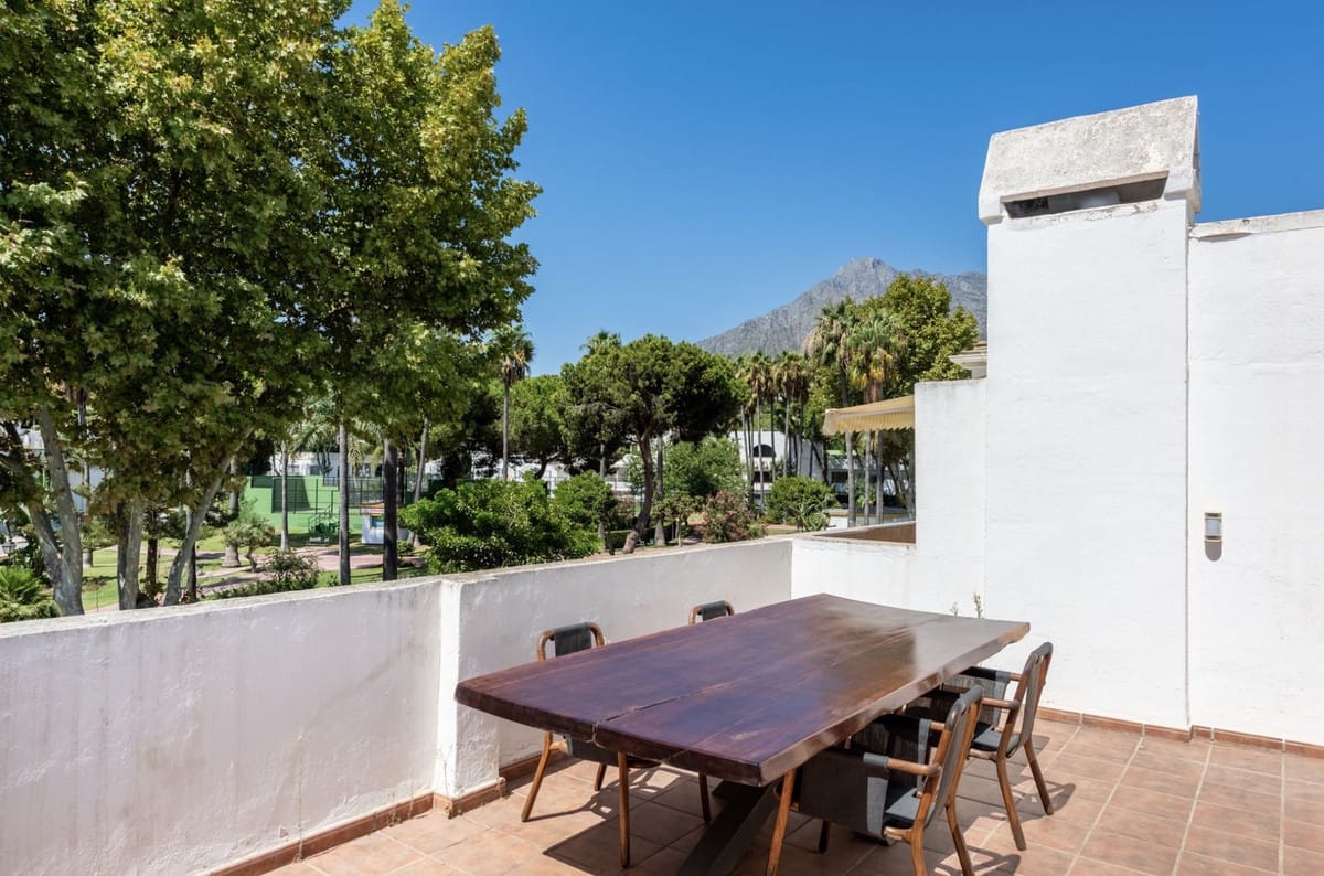 Vijf-slaapkamer stadswoning aan Marbella’s Golden Mile in The Golden Mile - foto 13
