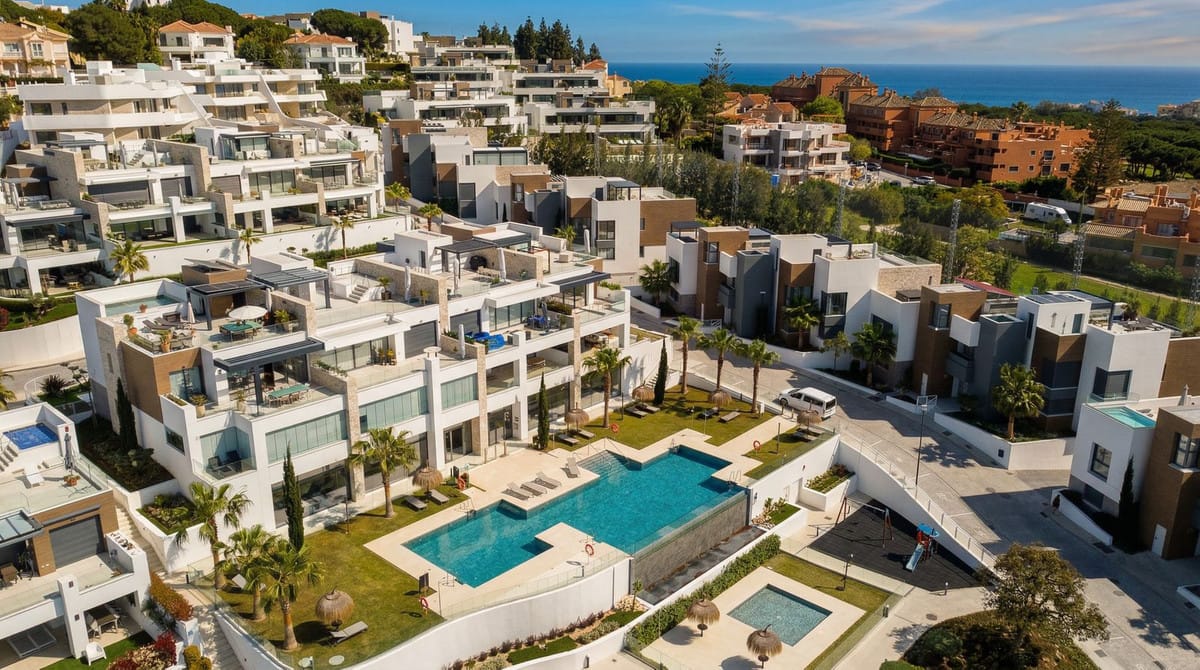 Signature penthouse met privé zwembad op het dak in Cabopino in Cabopino - foto 3