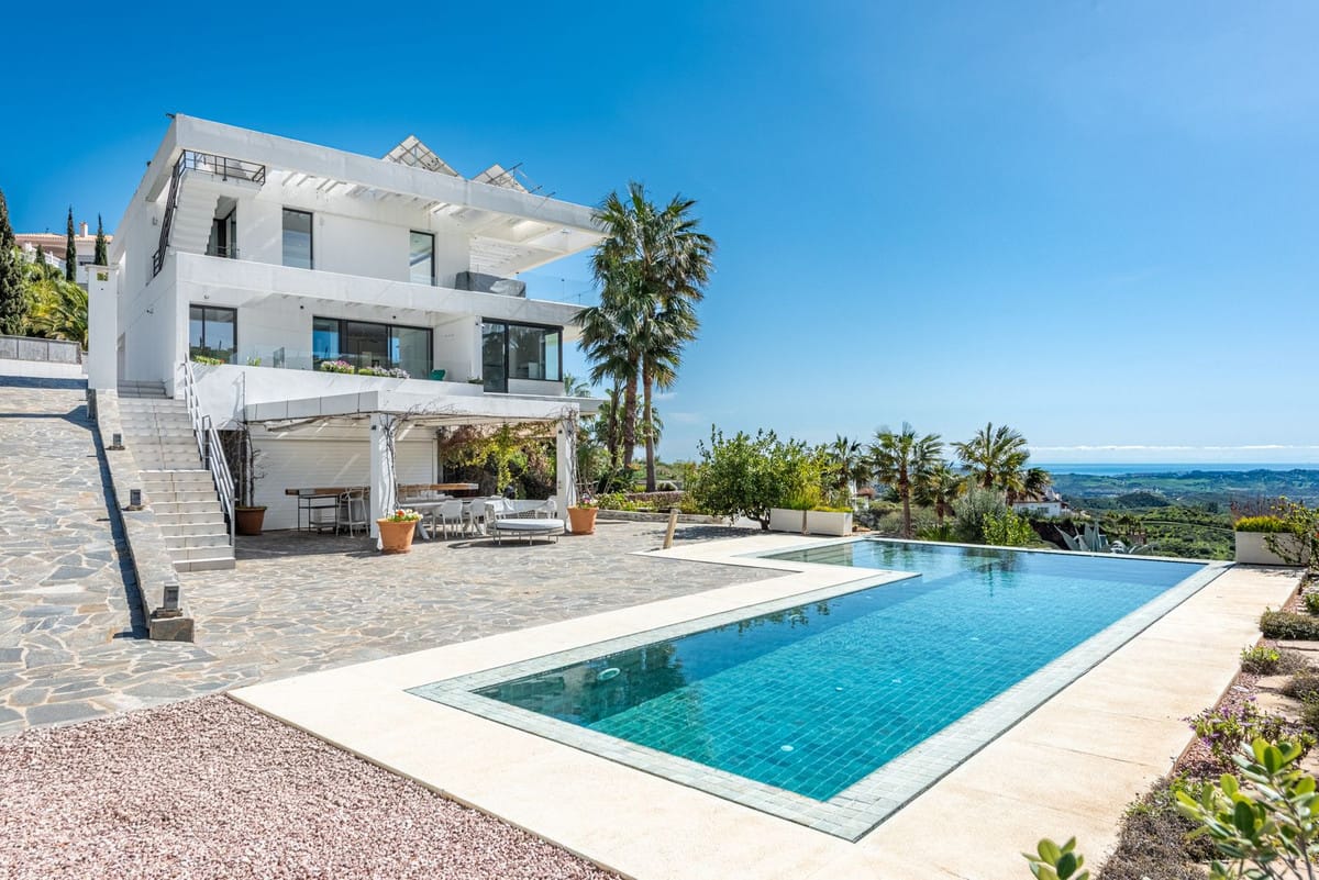Exclusieve vrijstaande villa in Valtocado, Mijas – panoramisch uitzicht op bergen en Middellandse Zee in Mijas - foto 2