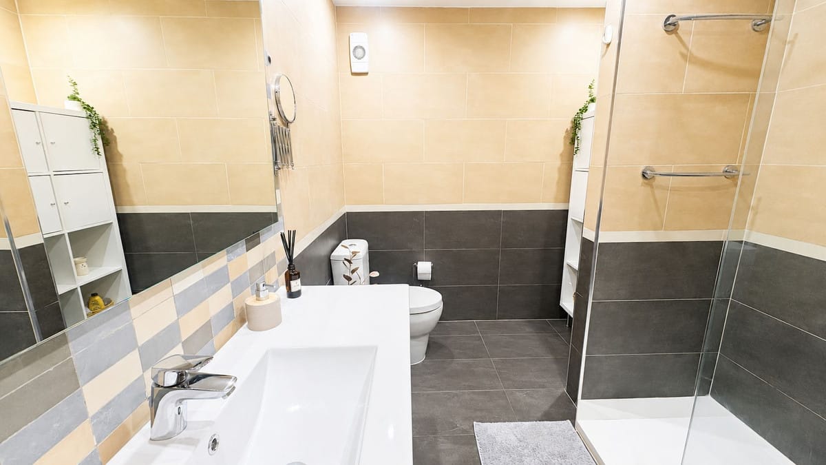 Drie-slaapkamer appartement in La Duquesa in La Duquesa - foto 15