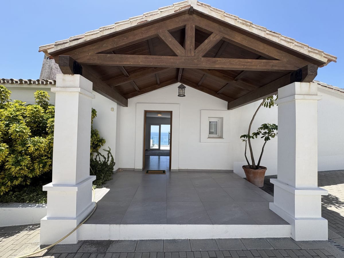 4-slaapkamer villa met 180° zeezicht in Riviera del Sol in Riviera del Sol - foto 5