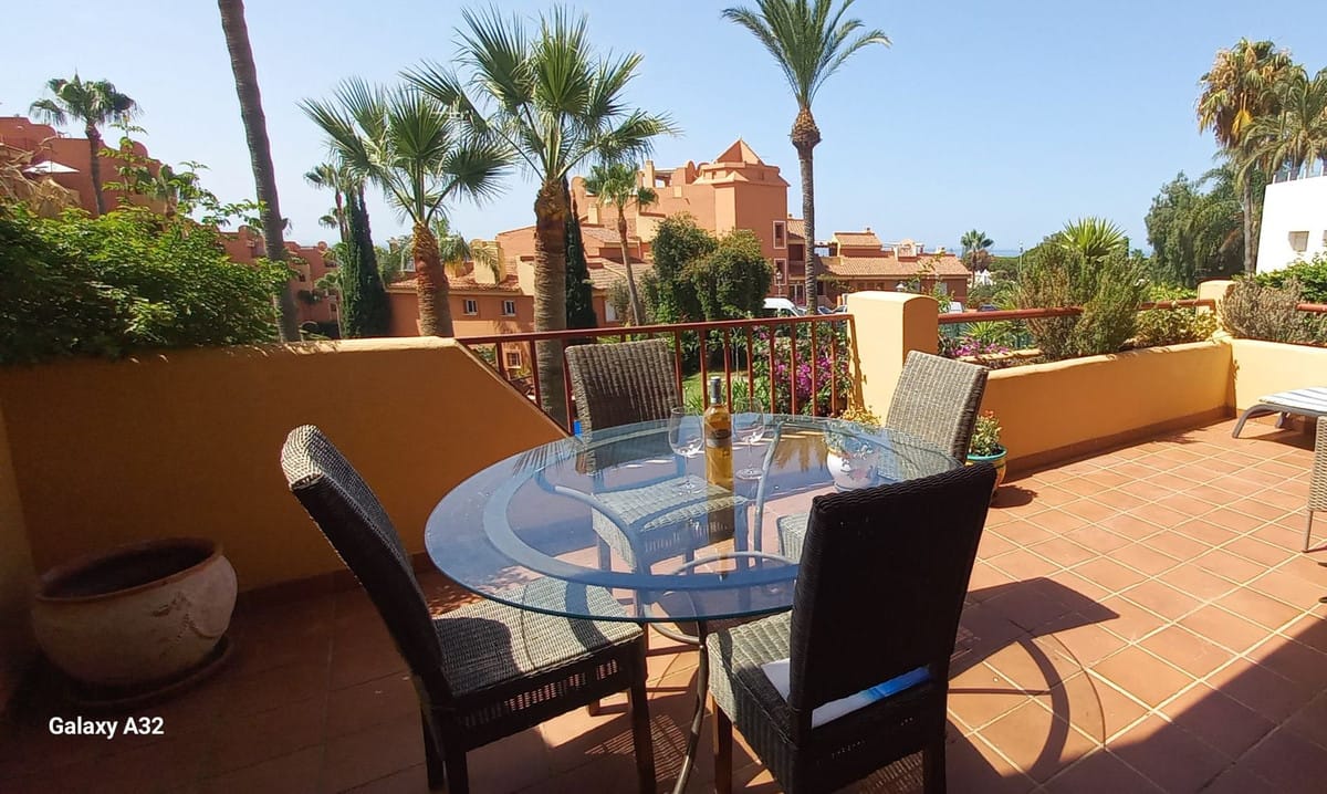 2 bedroom Apartment in Reserva De Marbella in Reserva de Marbella - foto 13