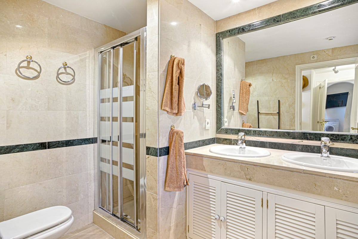 Appartement met twee slaapkamers in Elviria in Elviria - foto 16