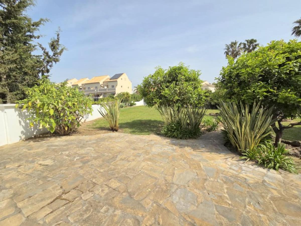 Kavel in La Duquesa (Ocean Golf Villas) in La Duquesa - foto 2