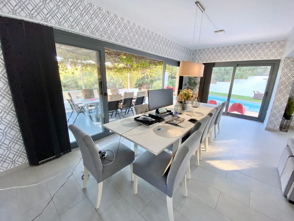 Villa te koop in El Faro, Mijas – 4 slaapkamers, 4 badkamers, 300 m² in Mijas - foto 13