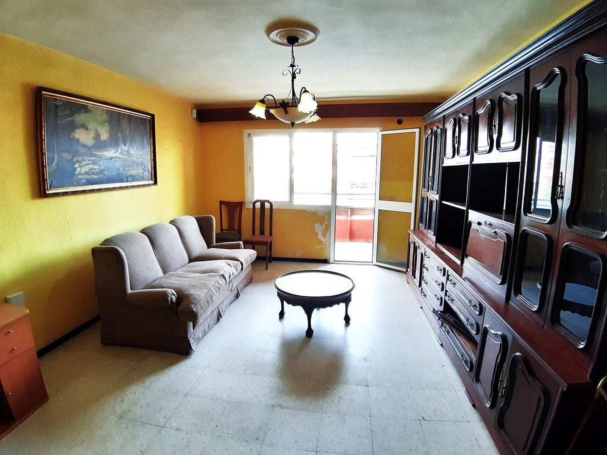 4-slaapkamer appartement in Fuengirola met potentieel in Fuengirola - foto 4