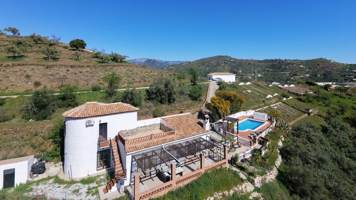 4-slaapkamer villa nabij Cómpeta in Cómpeta - foto 2