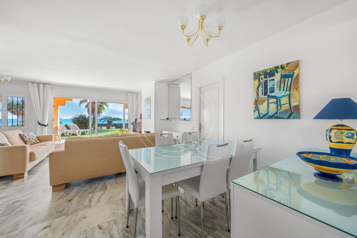 Drie-slaapkamer-appartement aan het strand in Estepona in Estepona - foto 11