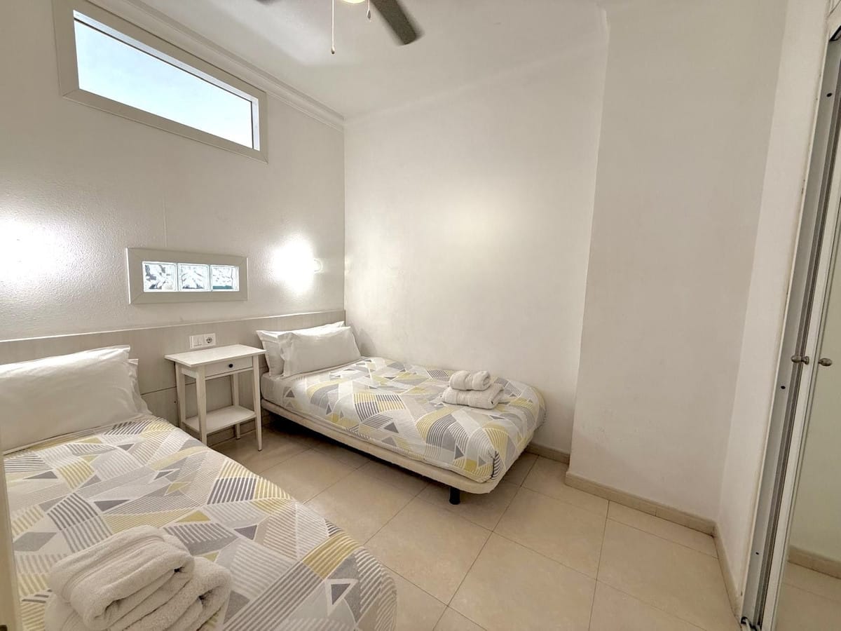 1 bedroom Apartment in Fuengirola in Fuengirola - foto 4