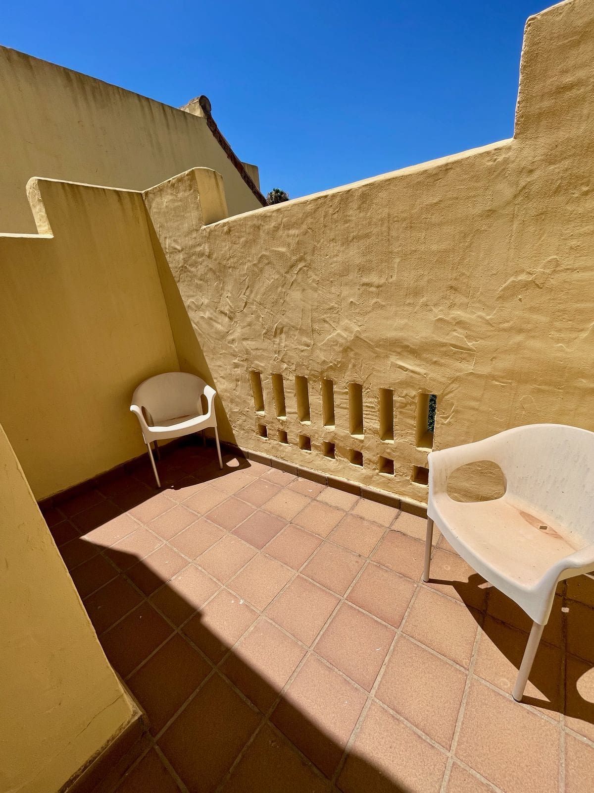 Appartement met 2 slaapkamers in Manilva in Manilva - foto 4