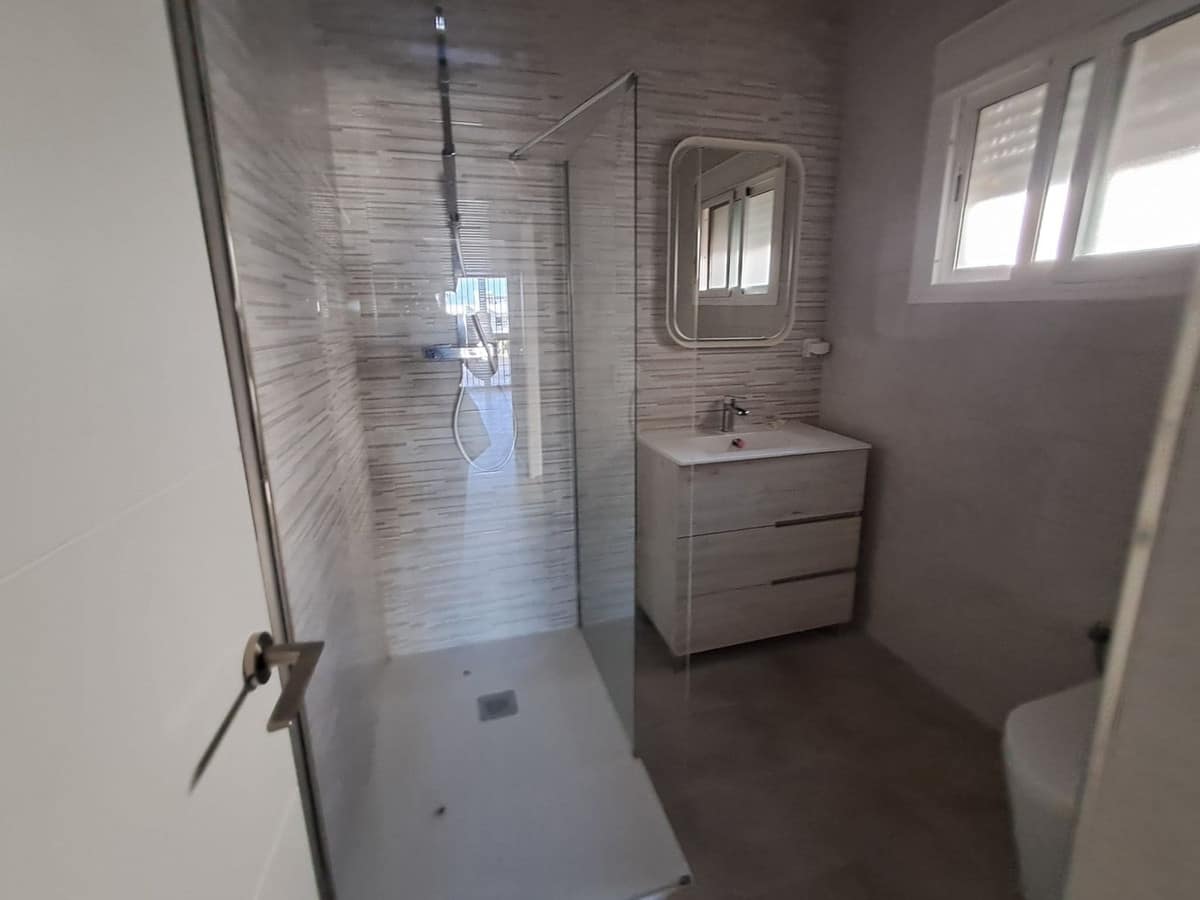 Villa met 5 slaapkamers in Estepona in Estepona - foto 15