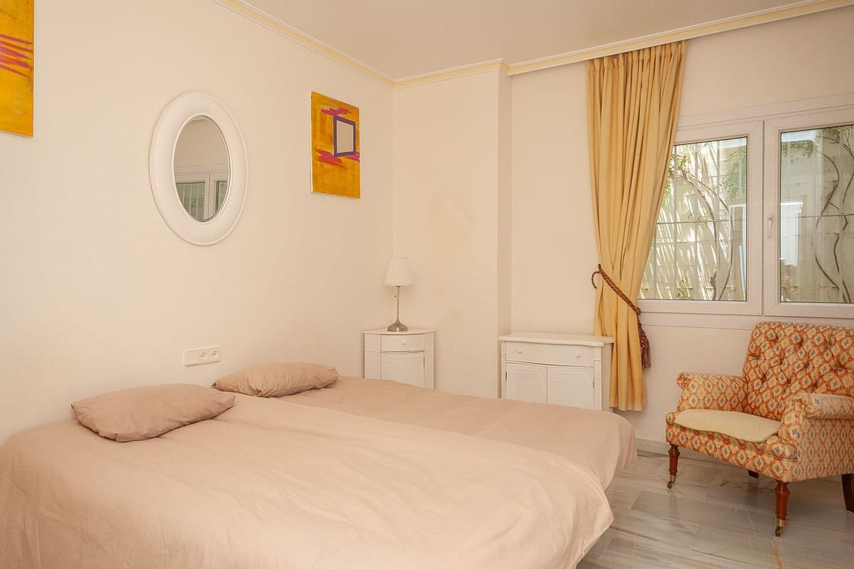 Prachtig 3-slaapkamer appartement met panoramisch zeezicht in La Mairena in La Mairena - foto 10