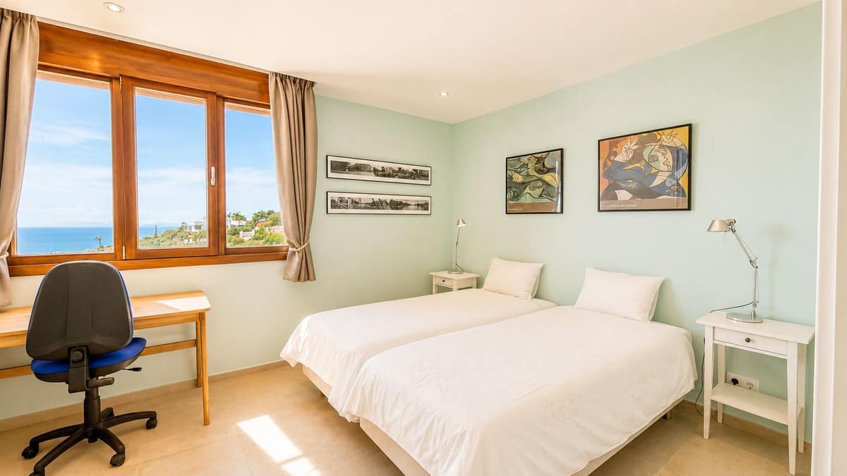 Penthouse met panoramisch zeezicht in Altos de los Monteros, Marbella in Altos de los Monteros - foto 14