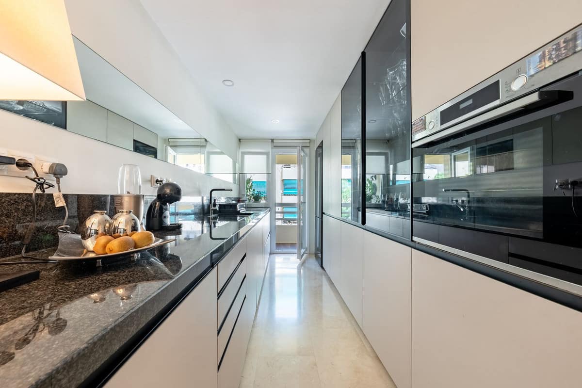 Appartement met 2 slaapkamers in Marbella in Marbella - foto 5