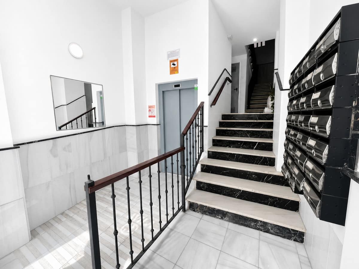 Licht 3-slaapkamerappartement in Málaga historisch centrum – ideaal voor studenten en lange termijn wonen in Málaga - foto 2