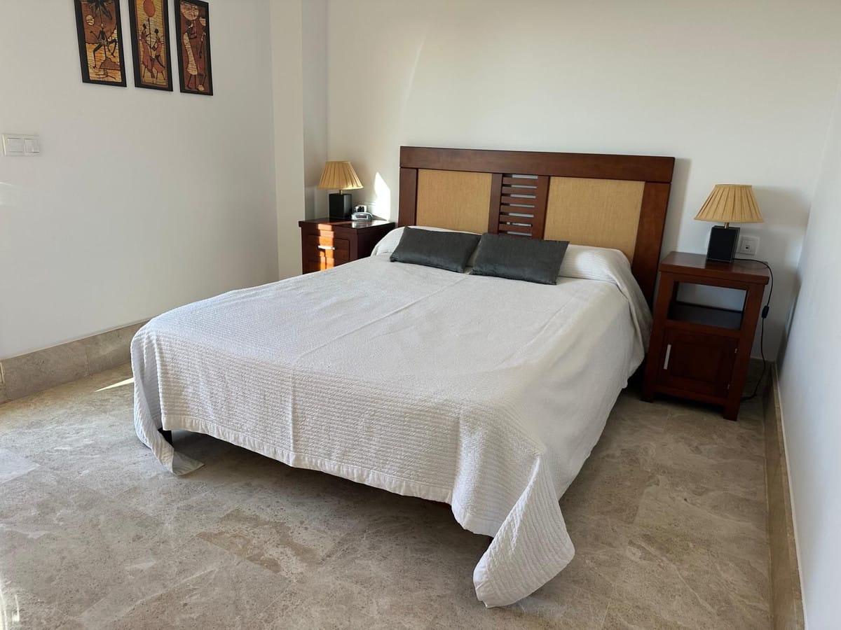 4-slaapkamerwoning in Santa Clara Golf, Marbella-Oost in Marbella - foto 5