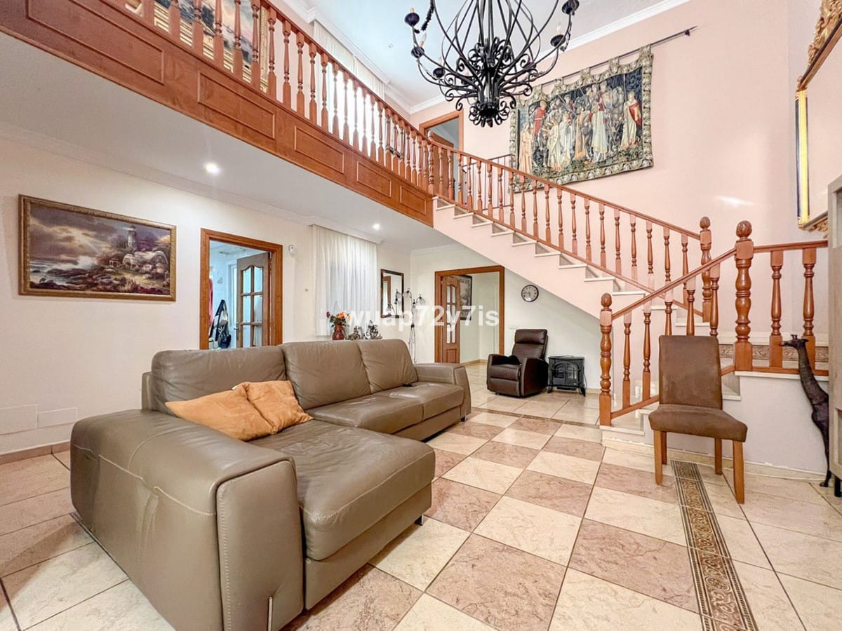 Villa met 5 slaapkamers in Estepona in Estepona - foto 6