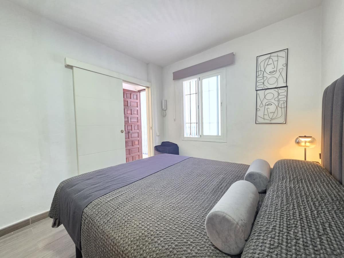 Charmant 1-slaapkamer penthouse met zwembadzicht in Cortijo Blanco, Marbella in Cortijo Blanco - foto 17