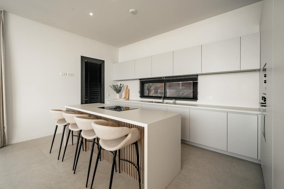 Panoramisch zeezicht: gloednieuwe 3-slaapkamer villa in Benahavís in Benahavís - foto 16
