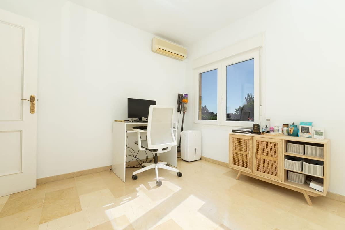 Drie-slaapkamer stadswoning in Calahonda, Mijas Costa in Calahonda - foto 3