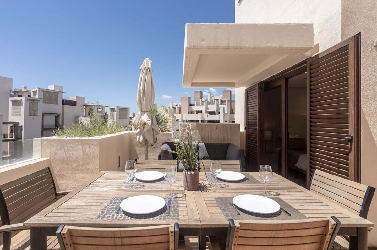 2-slaapkamer duplex penthouse aan het frontlijncomplex in New Golden Mile, Estepona in New Golden Mile - foto 9