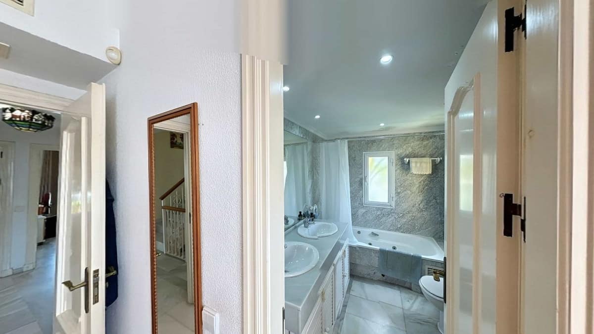 5-slaapkamer huis in Atalaya (Residencial Diana) in Atalaya - foto 13