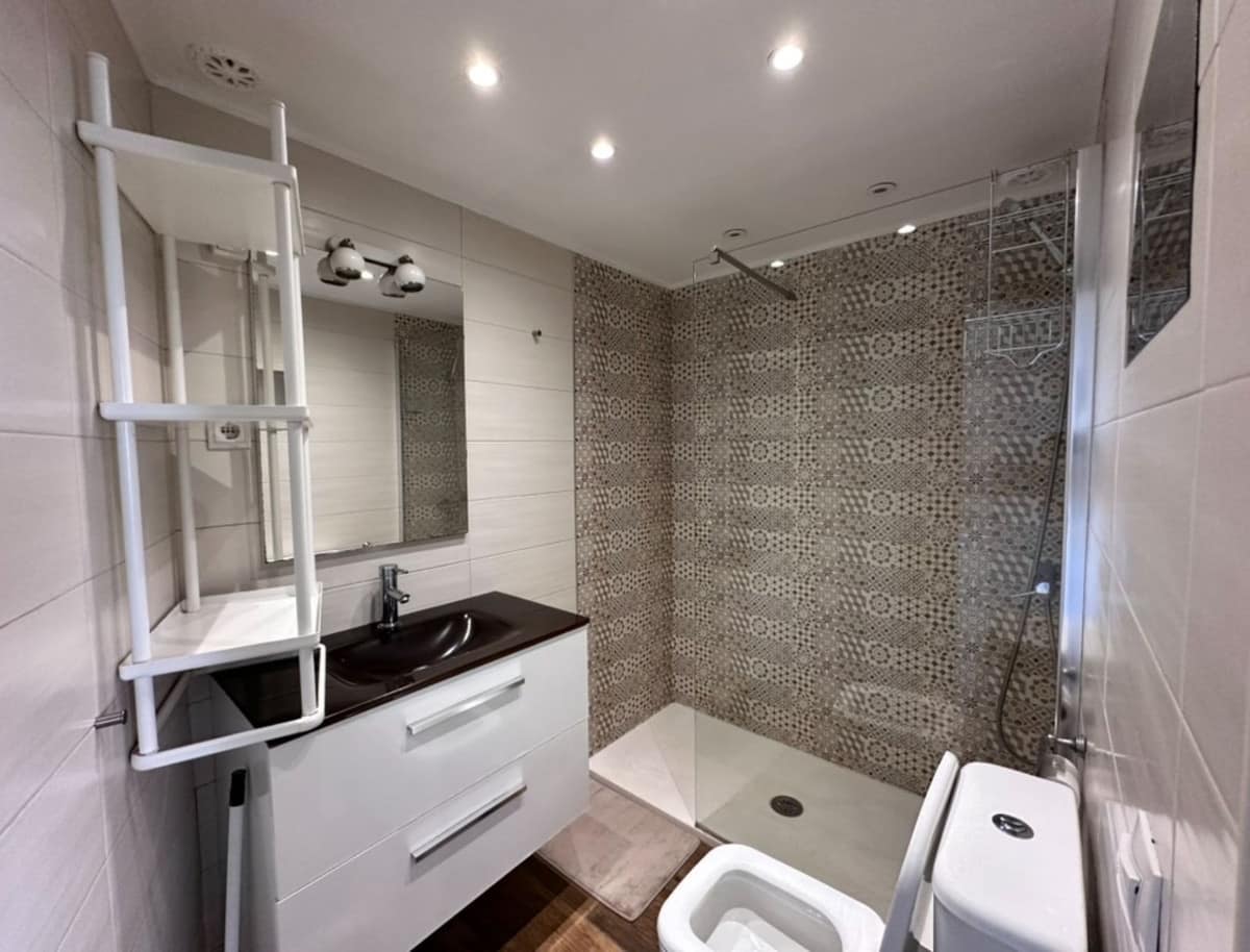 Direct aan het strand: 1-slaapkamer appartement in Calahonda in Calahonda - foto 17