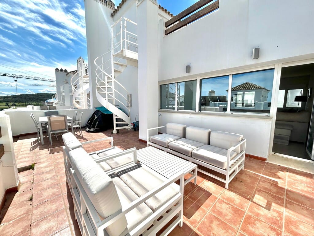 Duplex penthouse in Estepona – zeezicht – toeristische licentie – €299.000 in Estepona - foto 3