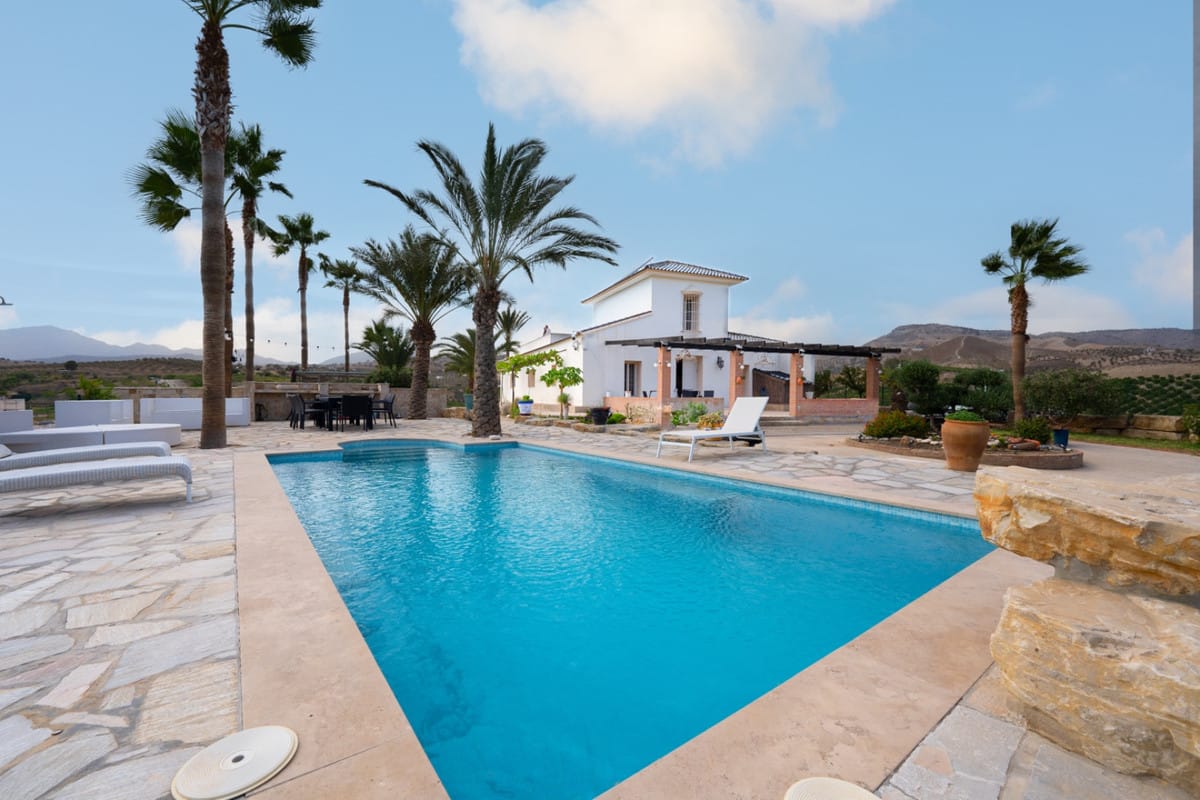 Finca met 4 slaapkamers in Pizarra in Pizarra - foto 20