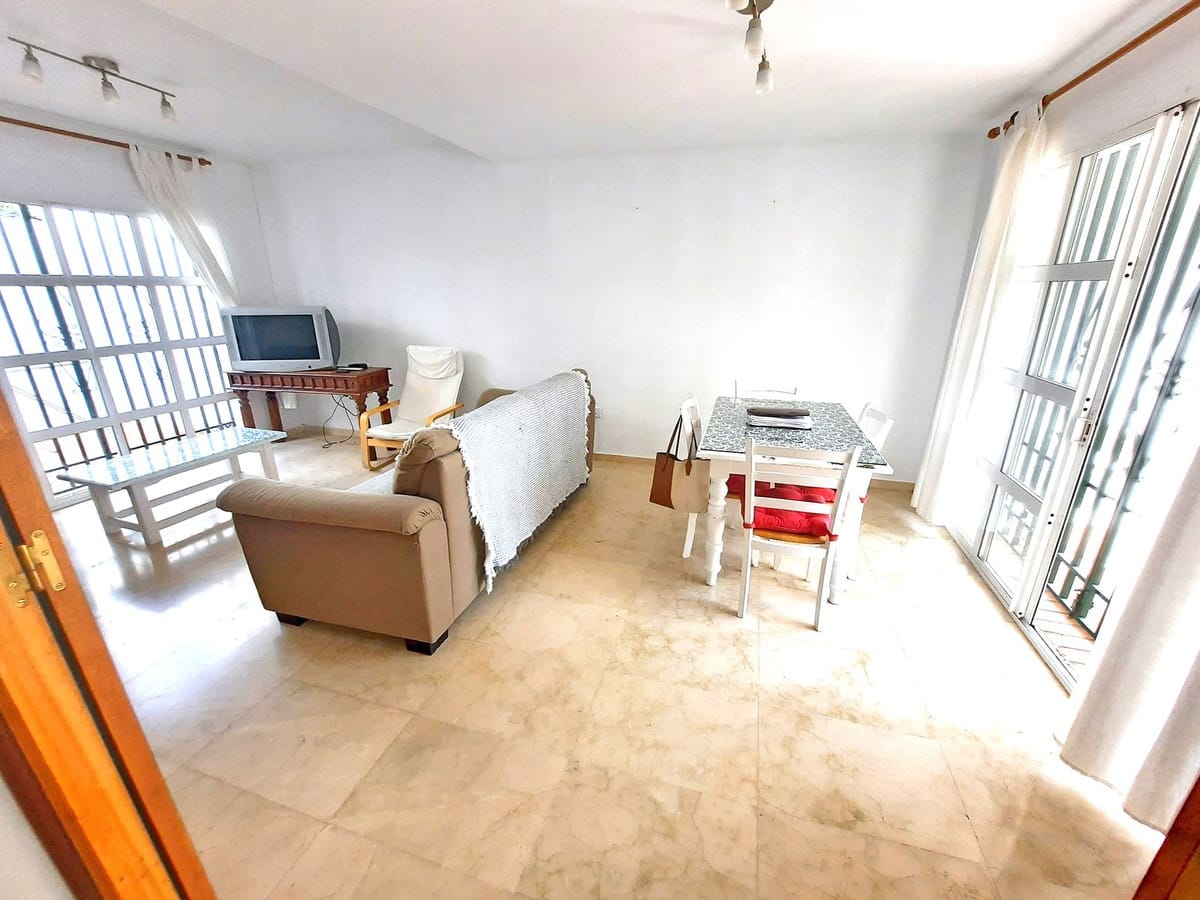 Rijtjeswoning met 4 slaapkamers in Las Lagunas de Mijas Costa in Las Lagunas - foto 5