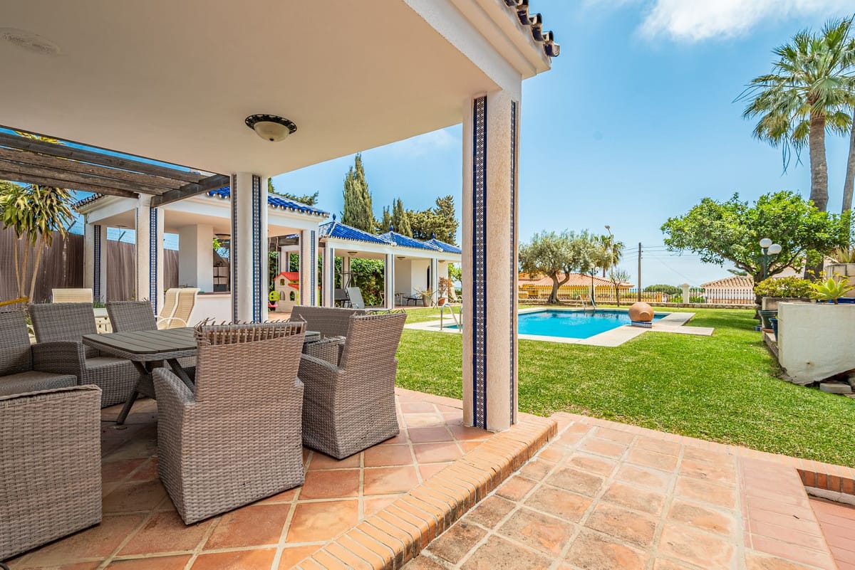 4-slaapkamer villa te koop in Benalmádena Costa met zwembad en privé tuin in Benalmadena - foto 8