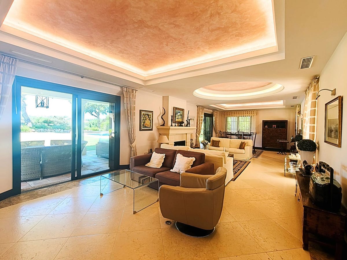 7-slaapkamer villa aan Frontline Golf in San Roque Club in San Roque Club - foto 4