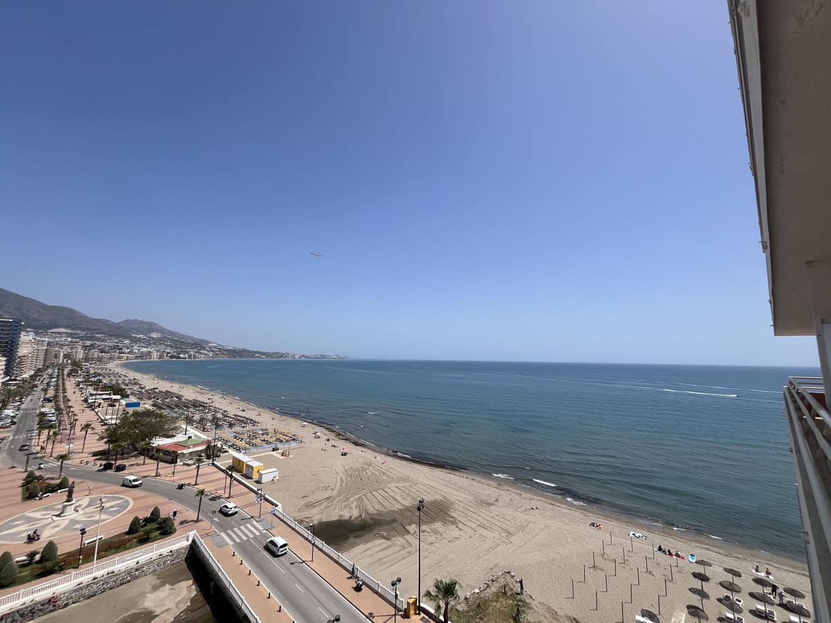 2 bedroom Apartment in Fuengirola in Fuengirola - foto 2