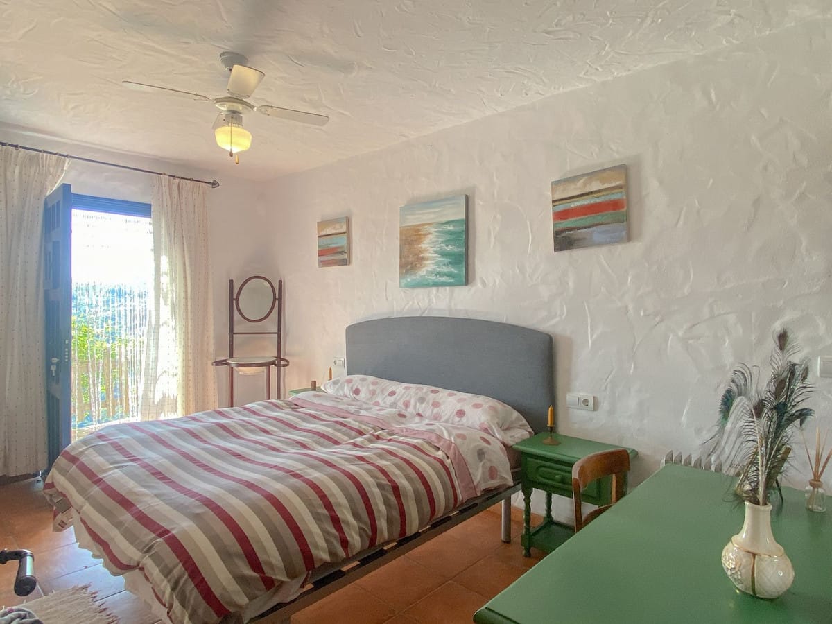 Rustiek charme en adembenemend uitzicht: villa met zwembad in het platteland van Frigiliana in Frigiliana - foto 8