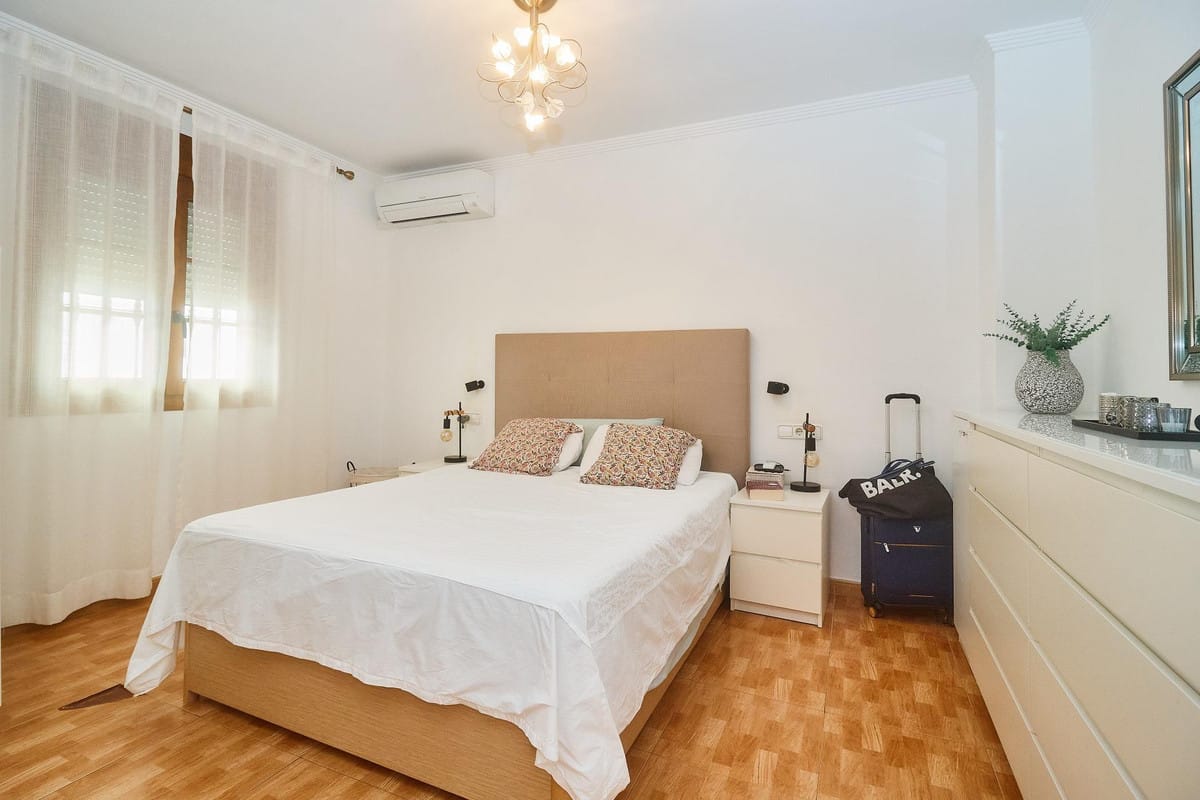 Hoekwoning met 4 slaapkamers in Fuengirola in Fuengirola - foto 18