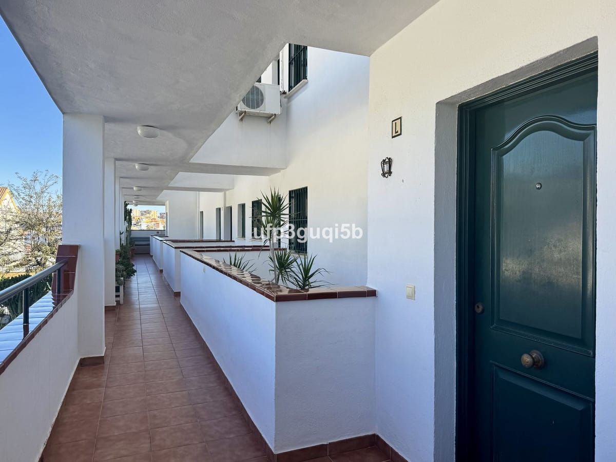 Appartement met één slaapkamer in Torrequebrada in Torrequebrada - foto 19